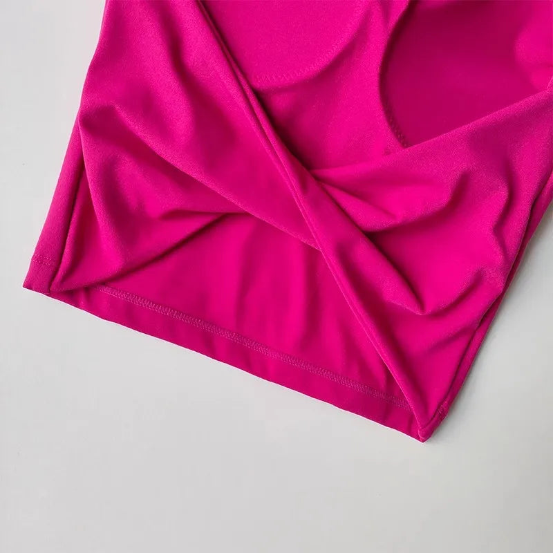 Short Backless Fixed Chest